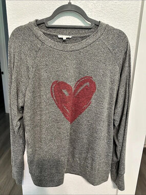 Maurices Gray Heart Long Sleeve Top Size Large